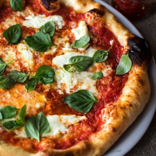 Margherita: 13.800 Kz / 18.500 Kz